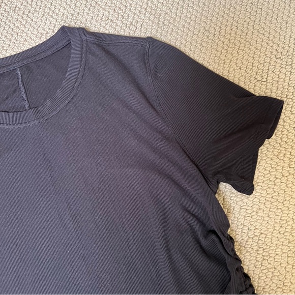 Lululemon Side Cinch Ribbed T-Shirt - Picture 6 of 7